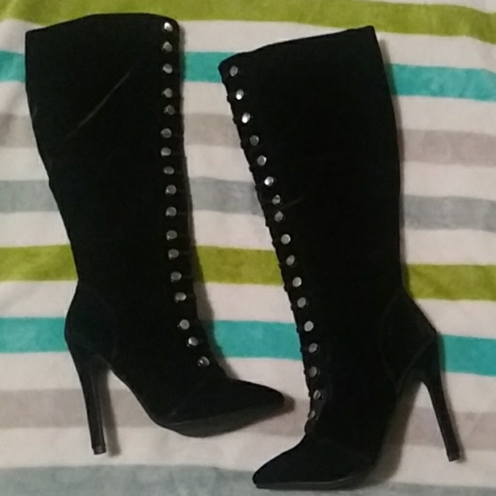 Just Fab black heeled boots